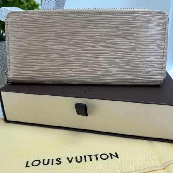 Louis Vuitton Epi Wallet